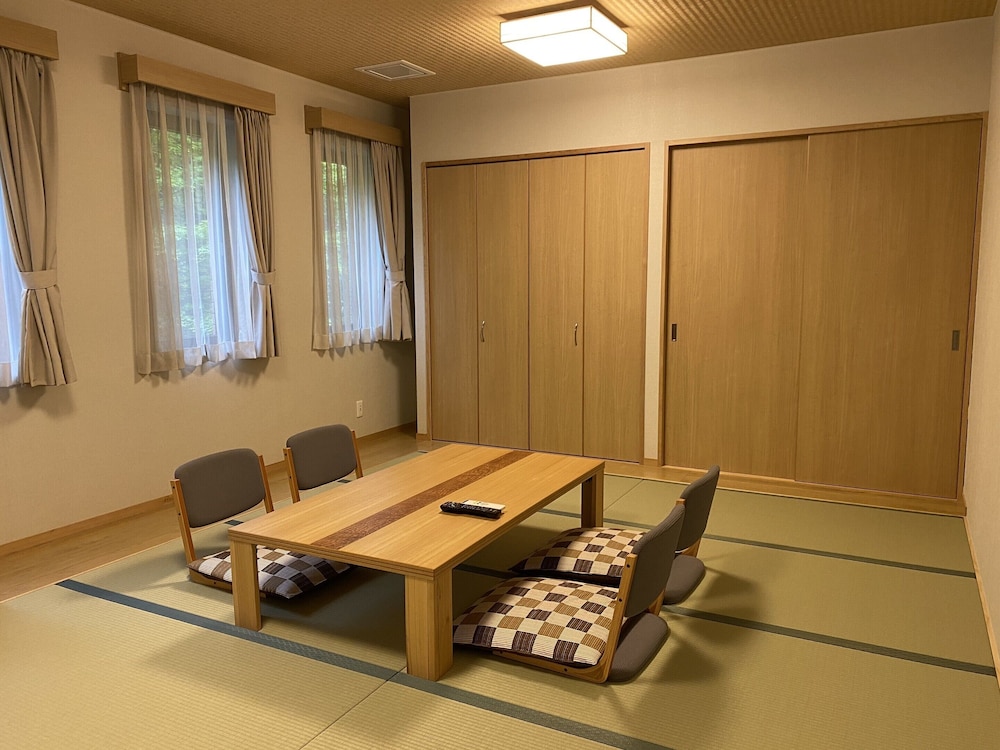 Hakone Kowakien Miyamafurin 47/53