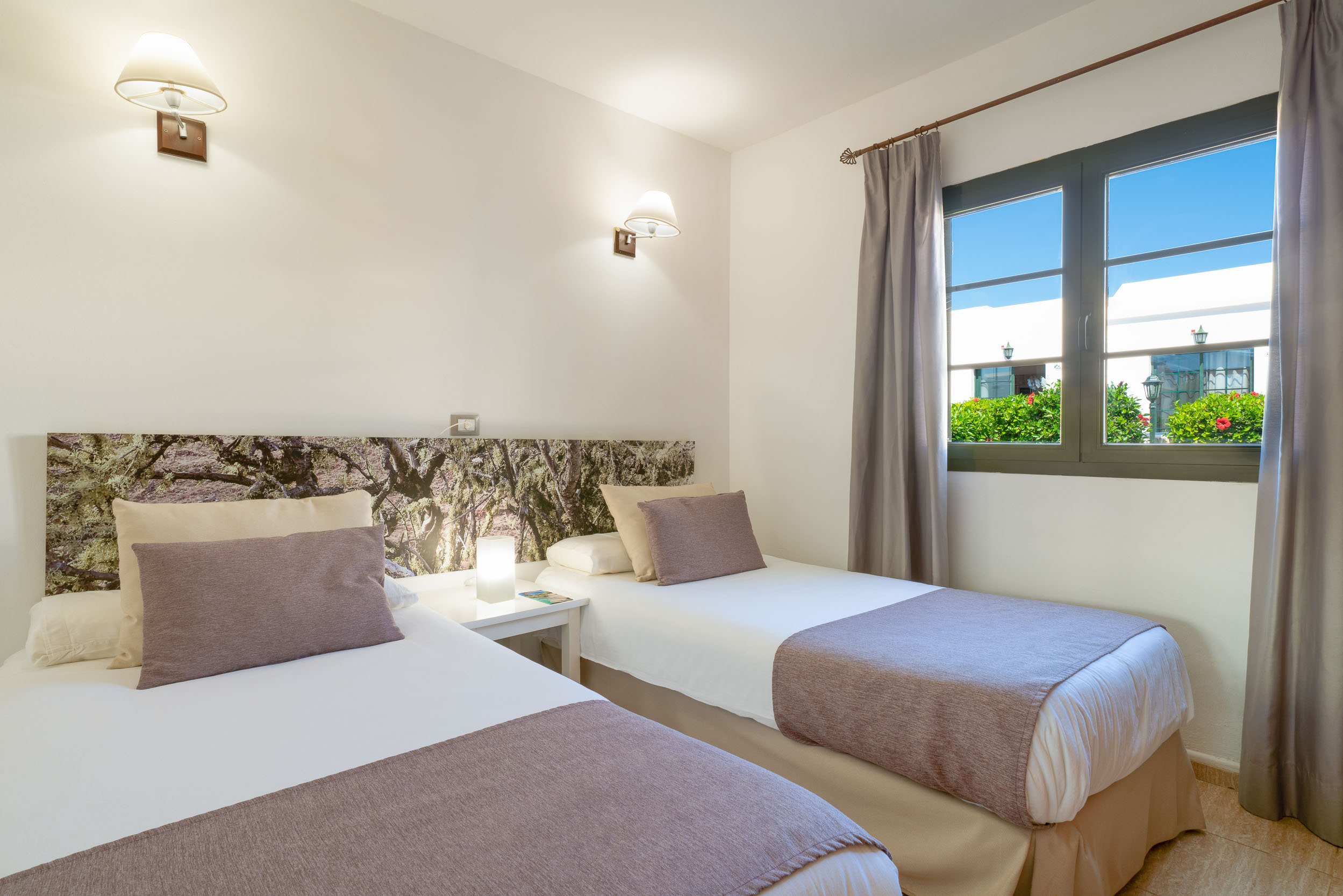 2 BEDROOMS, APARTMENT