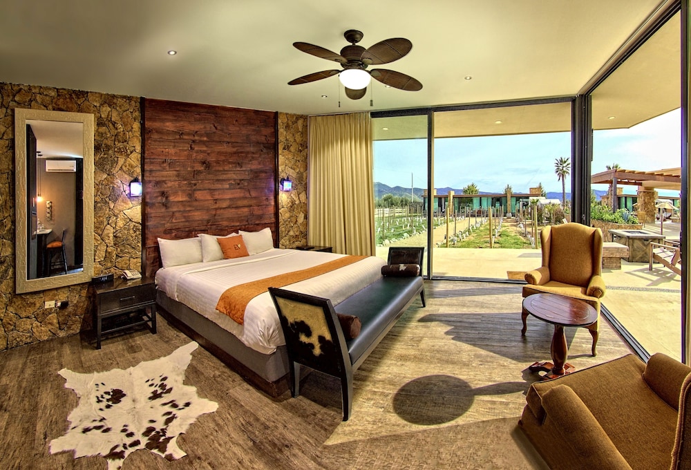 Grand, Deluxe, Villa, King Bed, Hotel Entre Viedos 3/3