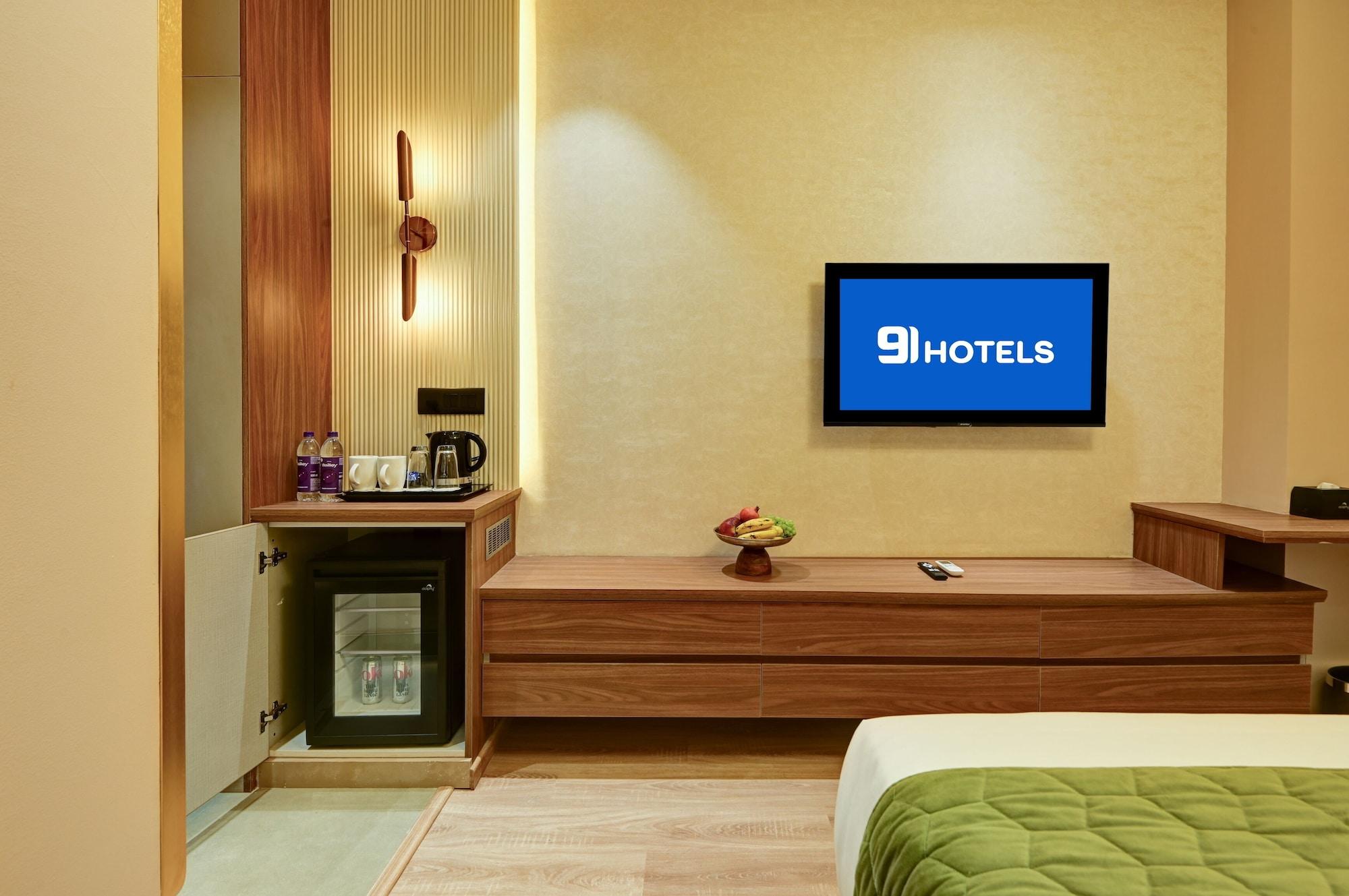Hotel 91 City Centre Sector 52 11/50