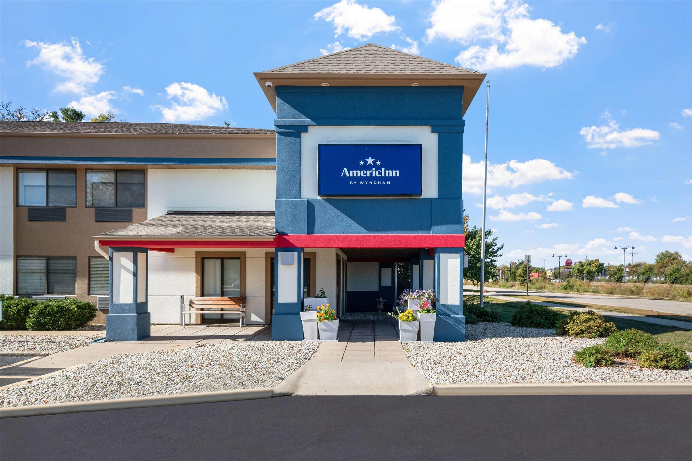 AmericInn by Wyndham Beloit 4/27