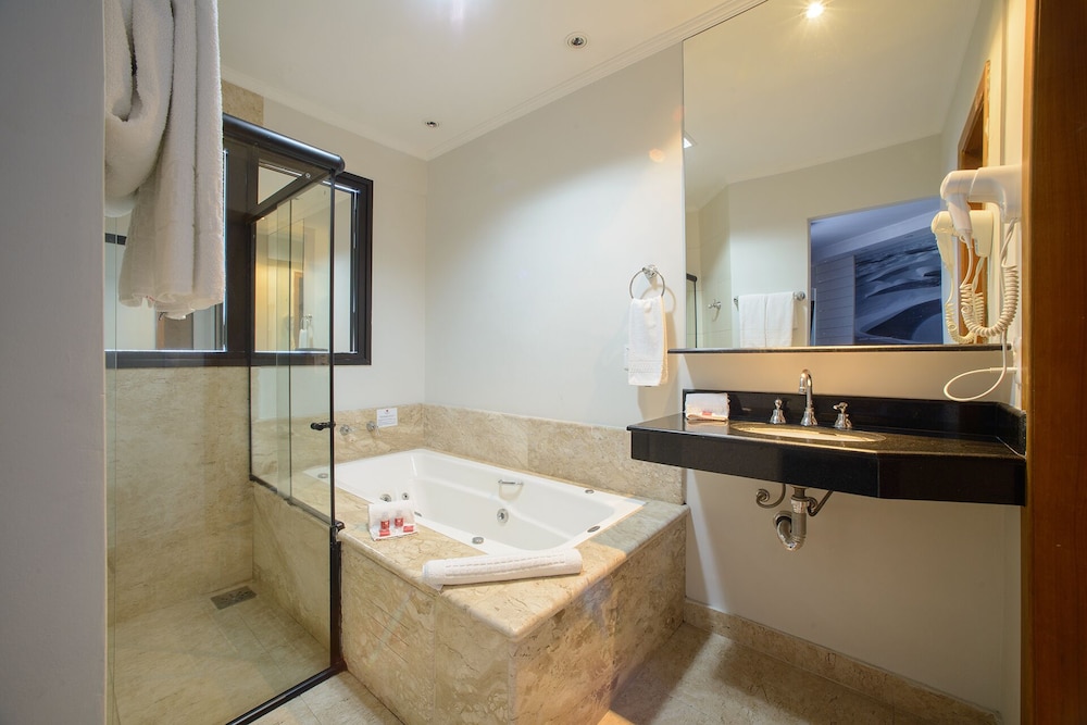 Faro Hotel Taubate 49/50