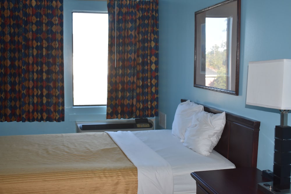Guest Cottage & Suites 22/60