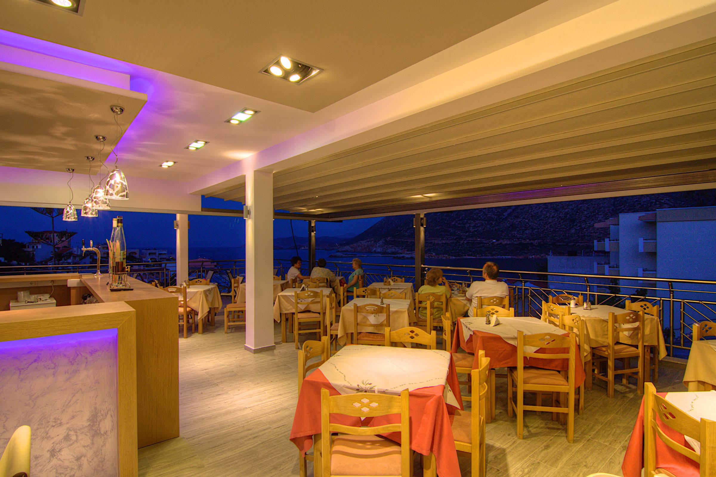 APARTHOTEL ATHINA 6/7