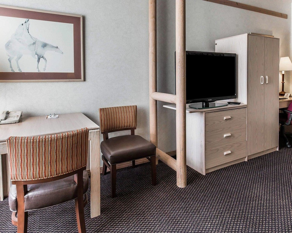 Quality Suites Moab near Arches National Park 41/42