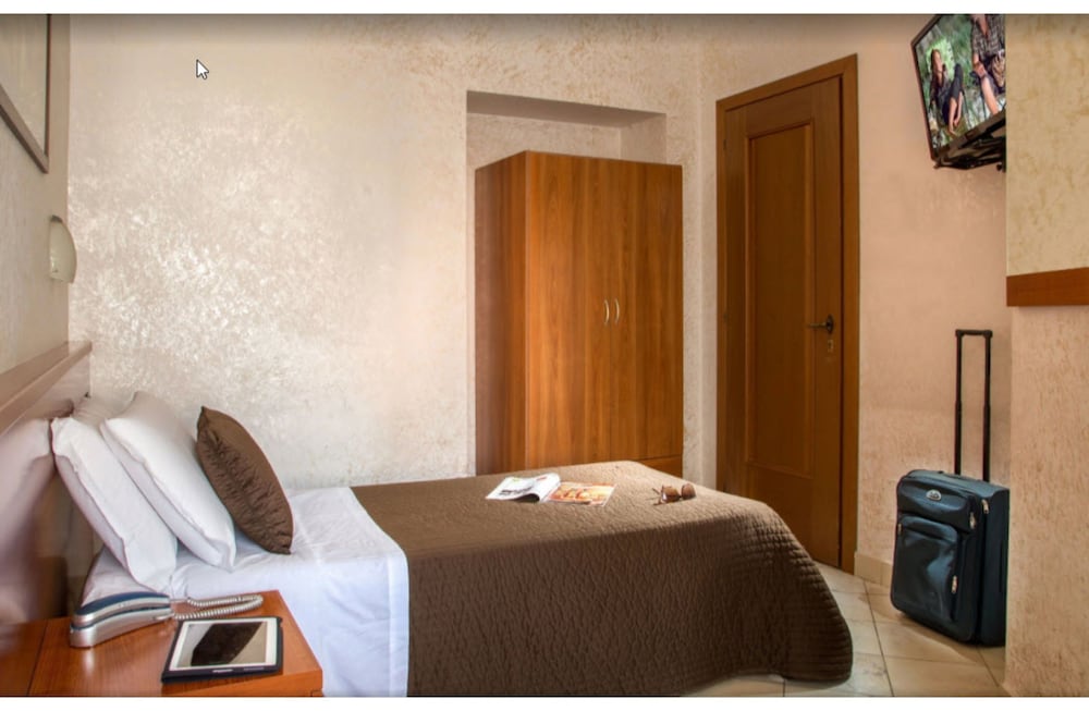 Hotel Ciao 47/69