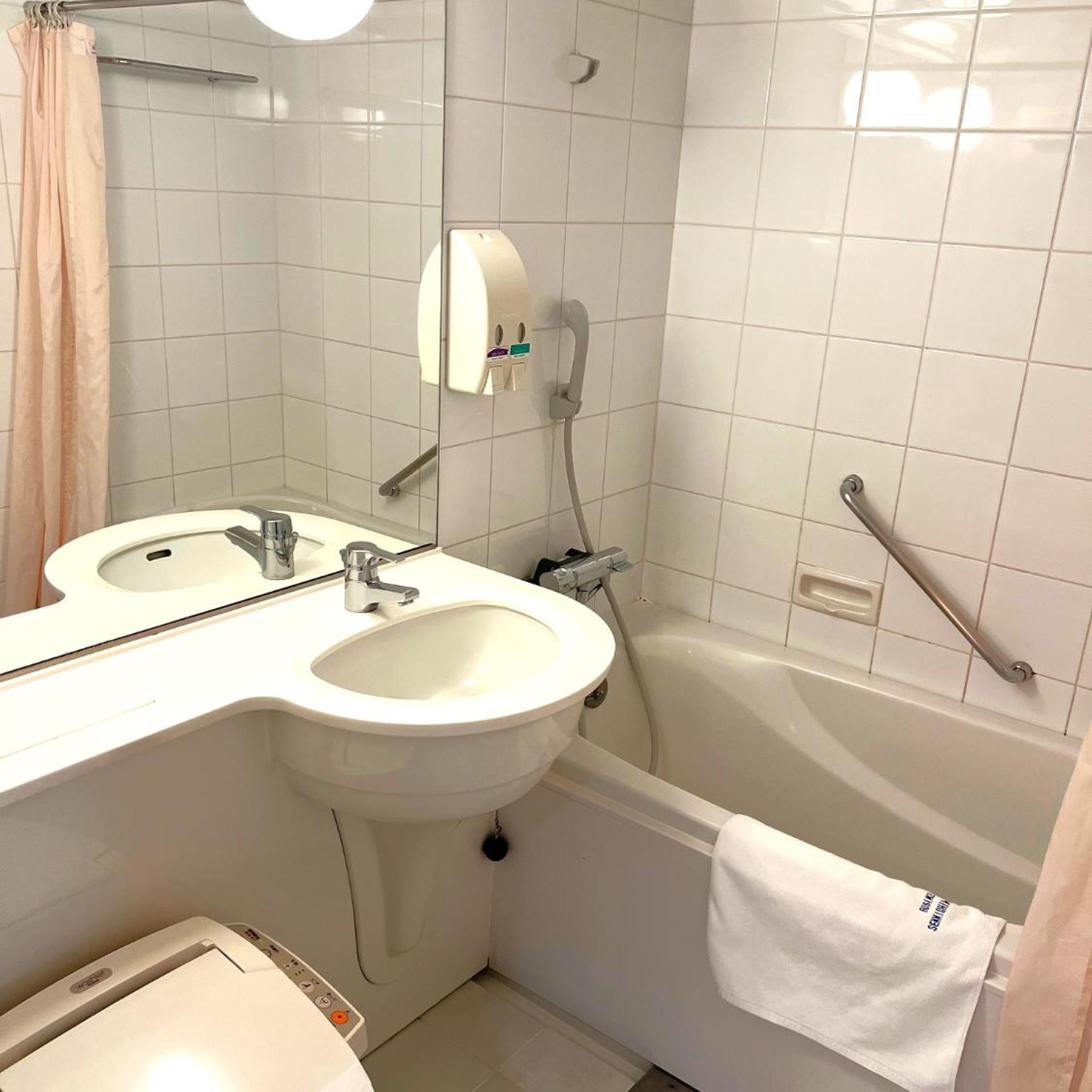 Business Inn Sennichimae Hotel 62/66