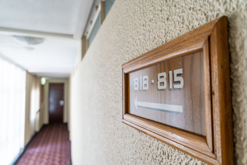 Gooderson Tropicana Hotel 35/59
