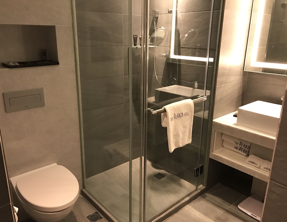 The Perkin Hotel 36/41