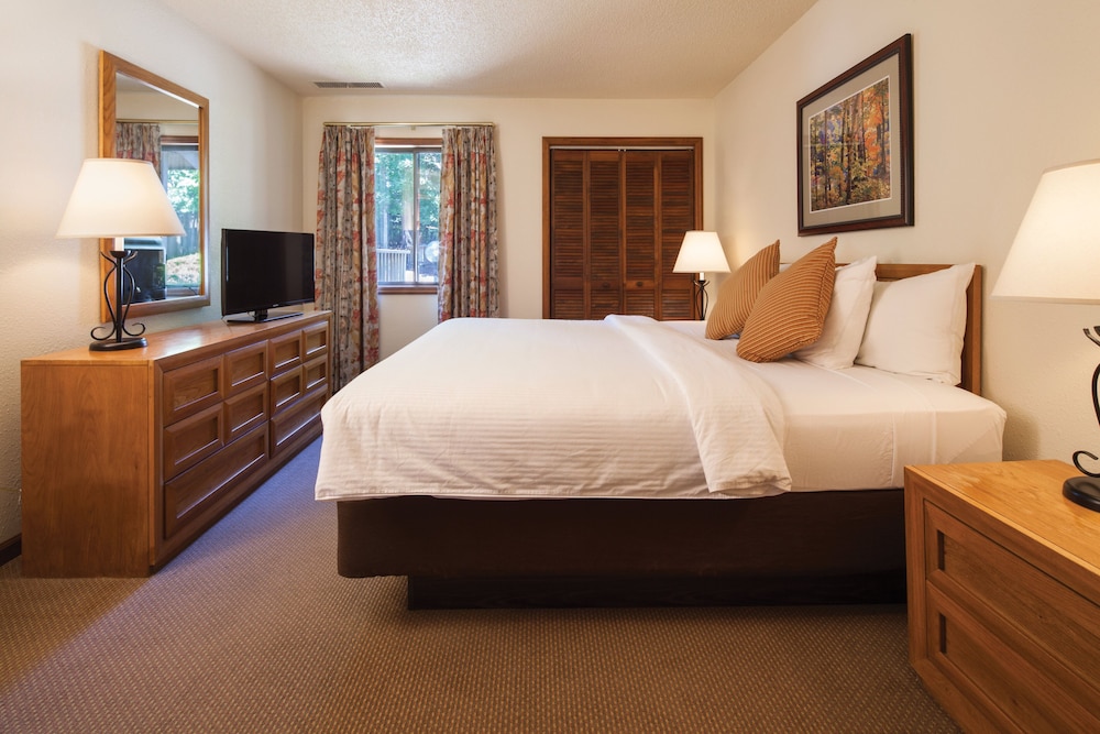 Club Wyndham Resort at Fairfield Mountains 10/50