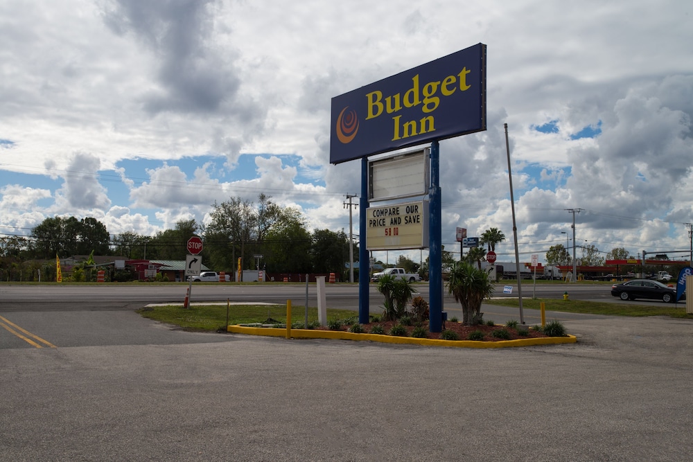 Budget Inn Cocoa 38/45