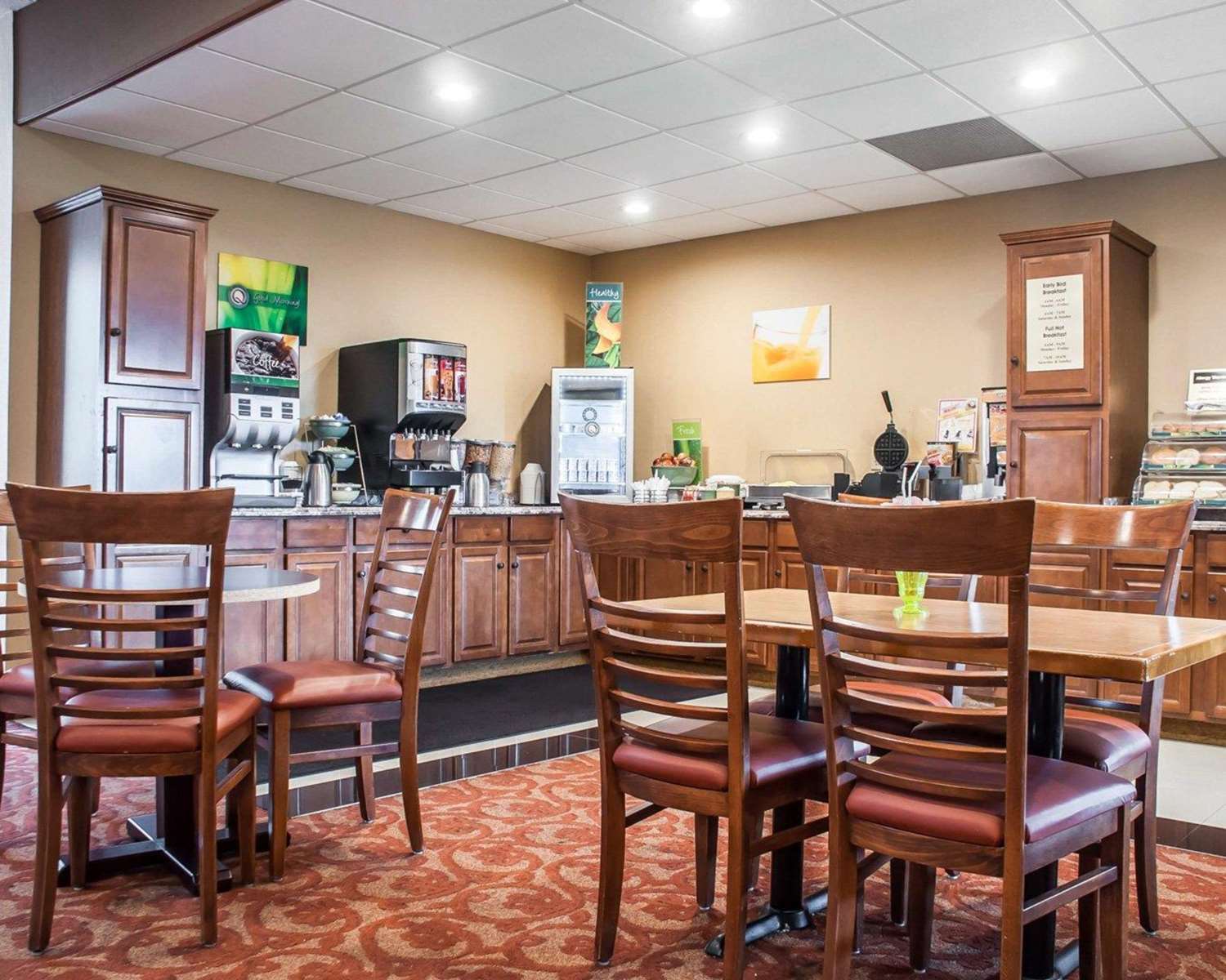 Quality Inn Buffalo Airport 26/28