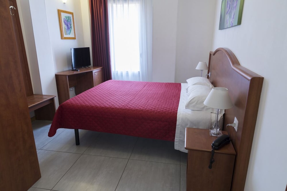 BUONHOTEL 8/46