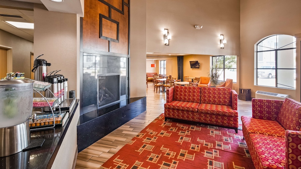 Best Western Plus Peoria 16/28