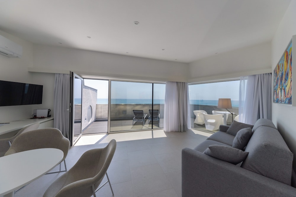 Rivalmare Boutique Hotel 25/50
