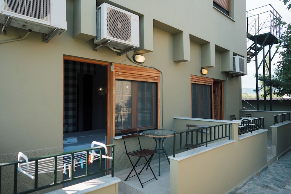 Ariadnes Holiday Accommodation I 4/50