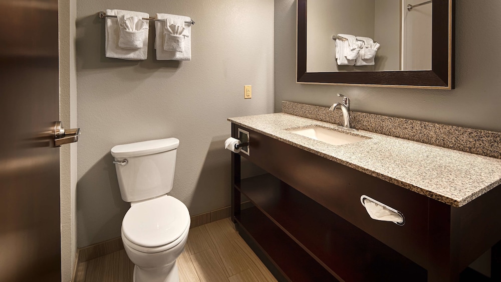 Best Western Plus Boardman Inn & Suites 9/29