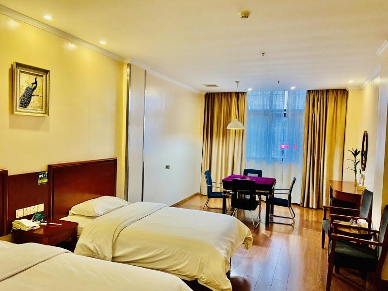 GreenTree Inn Jiangxi Shangrao Qianshan Ehu Avenue Express Hotel 8/26