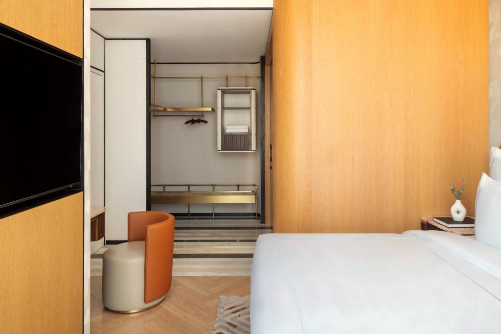 Swiss, Executive, Sea View، Swissotel Corniche Park Towers Doha 2/5