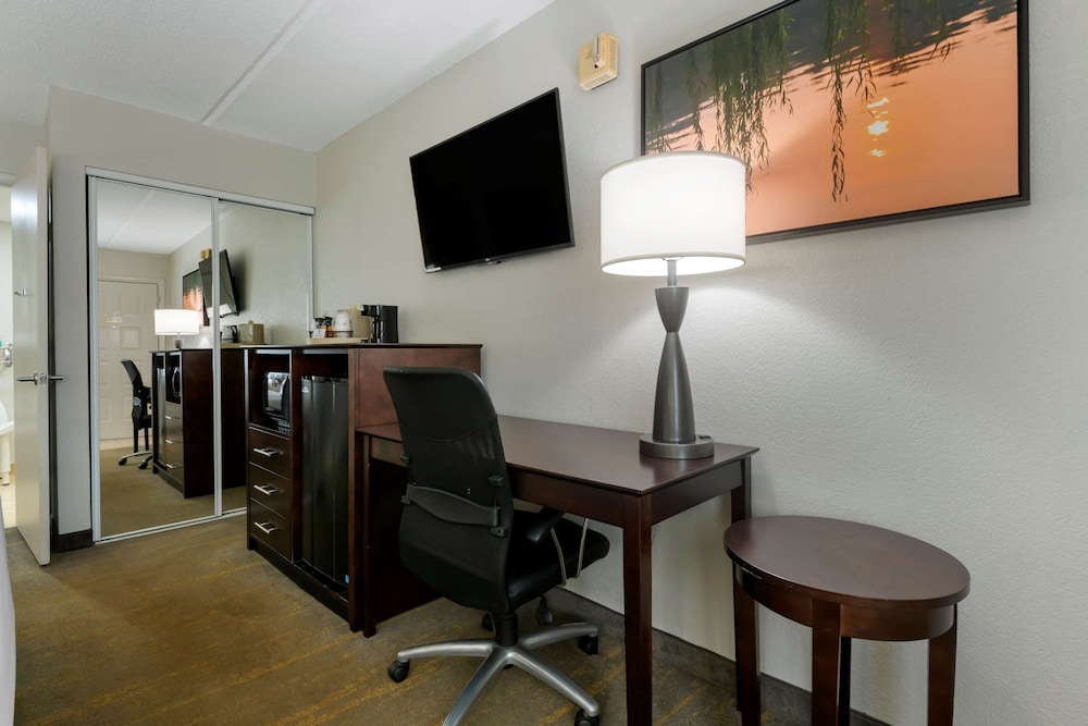 Best Western Inn of Palatka 31/38