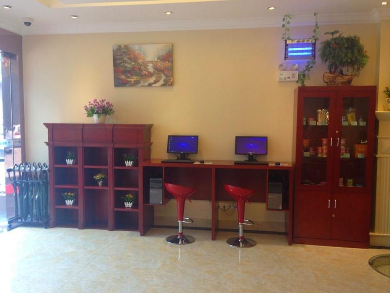 GreenTree Inn Shanghai Huinan Jinghai Road Express Hotel 46/48