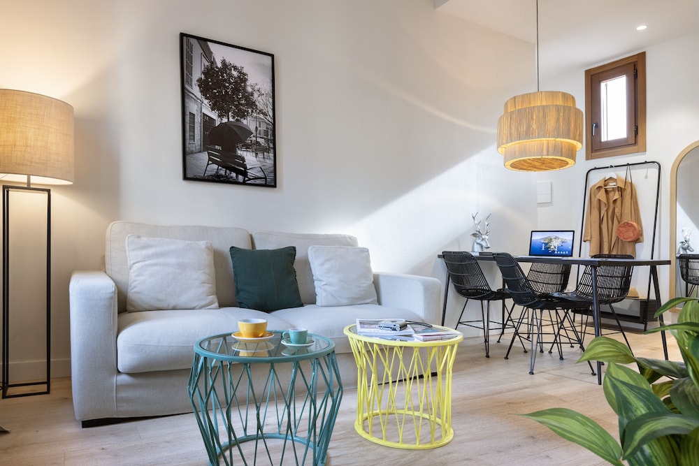 Samaritana Suites 24/50