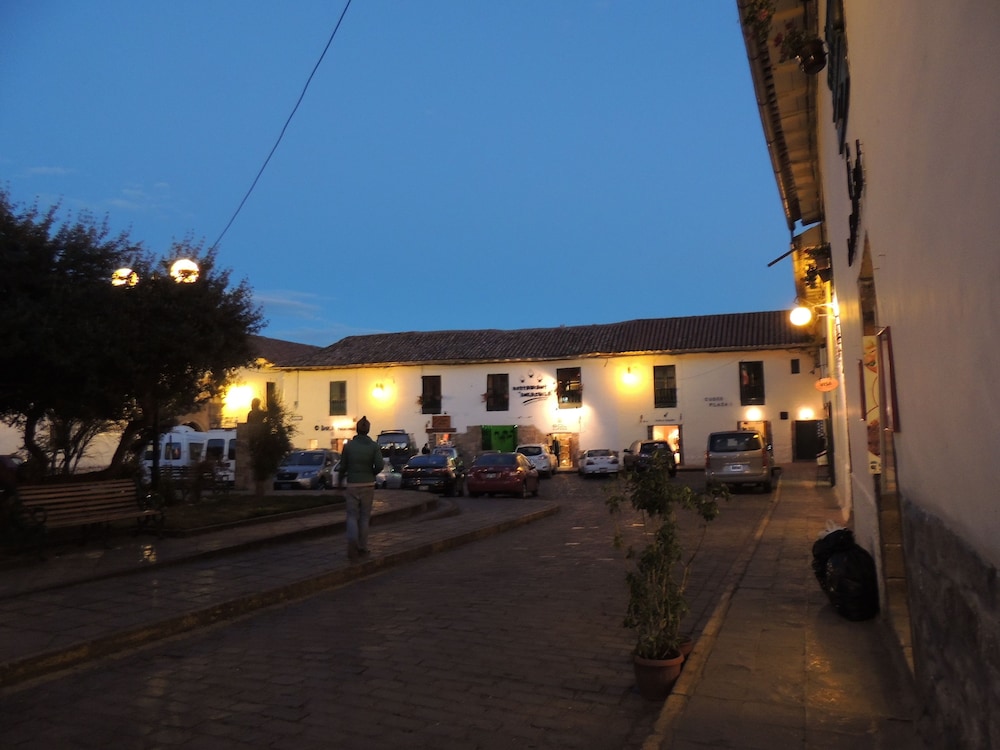 Cusco Plaza Nazarenas 68/71