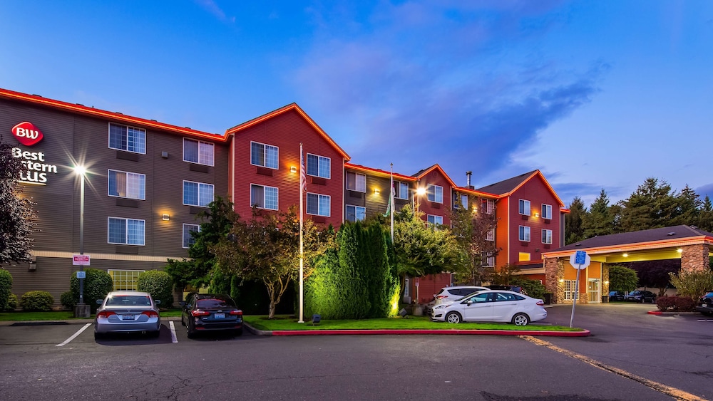 Best Western Plus Vancouver Mall Dr. Hotel & Suites 1/38