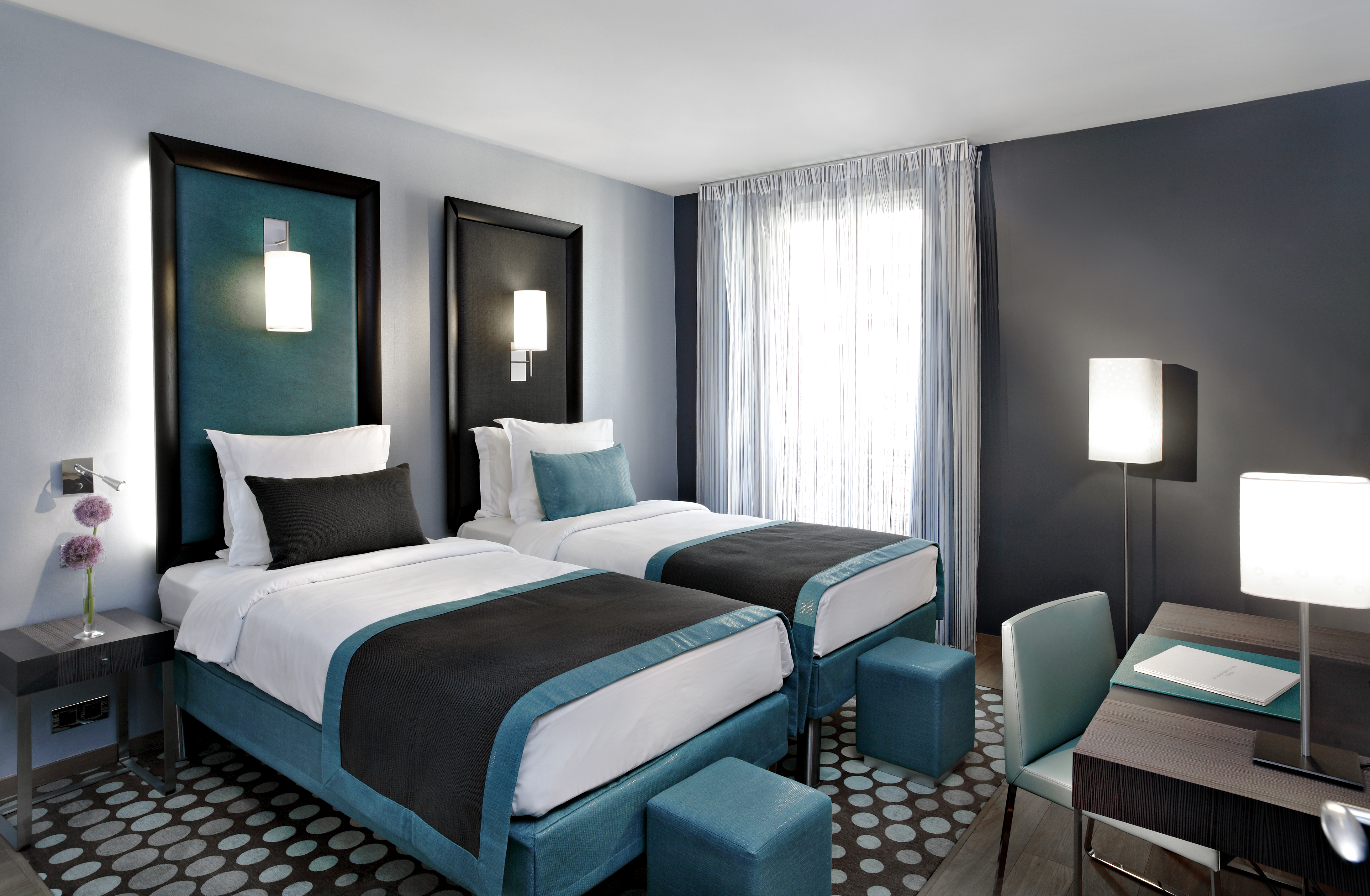SUPERIOR, TWIN BEDS