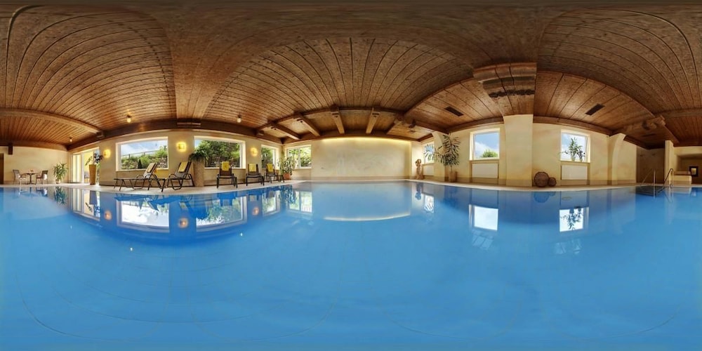 Hotel Nesselwanger Hof 27/58