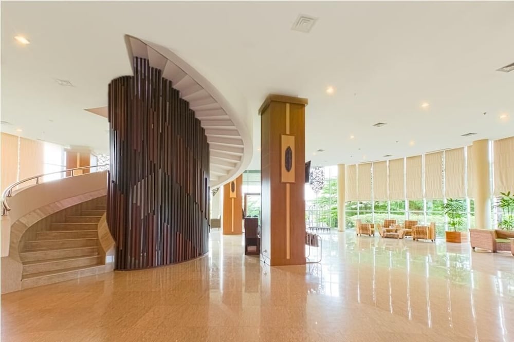 Hotel Luwansa 35/50