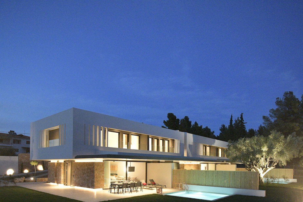 Amantes Villas And Suites 1/50