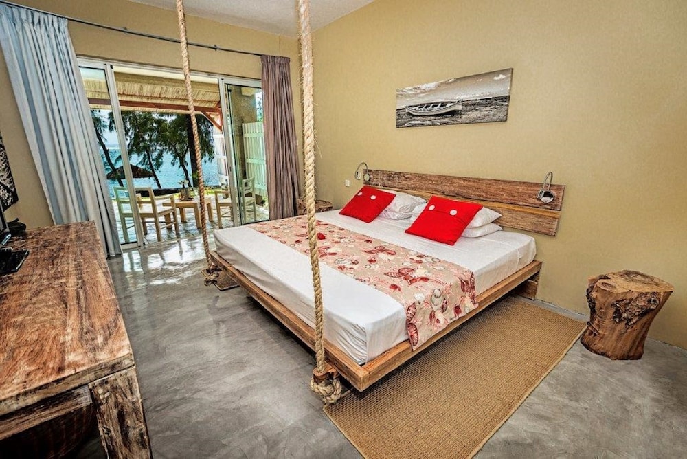 Cotton Bay Resort & Spa 4/29
