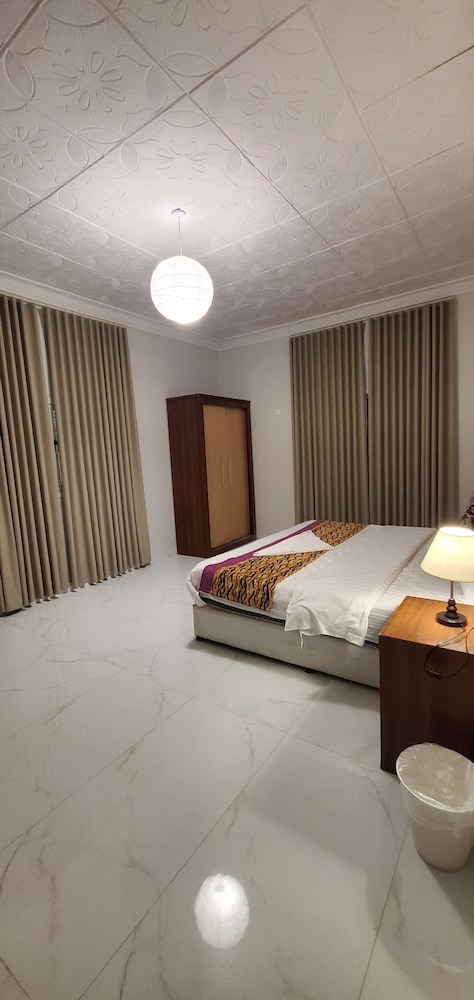 أجنحة ريحان الورود(Rihanat Al Worood Suites Khamis Mushait) 18/34
