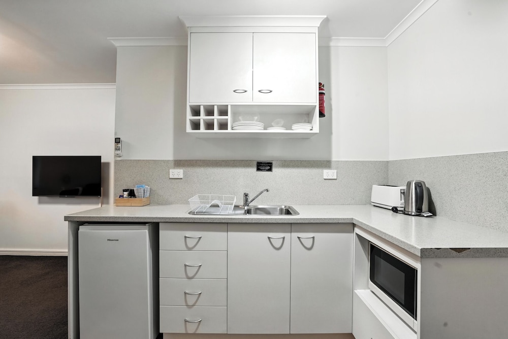 Elphin Motel and Serviced Apartments 6/50