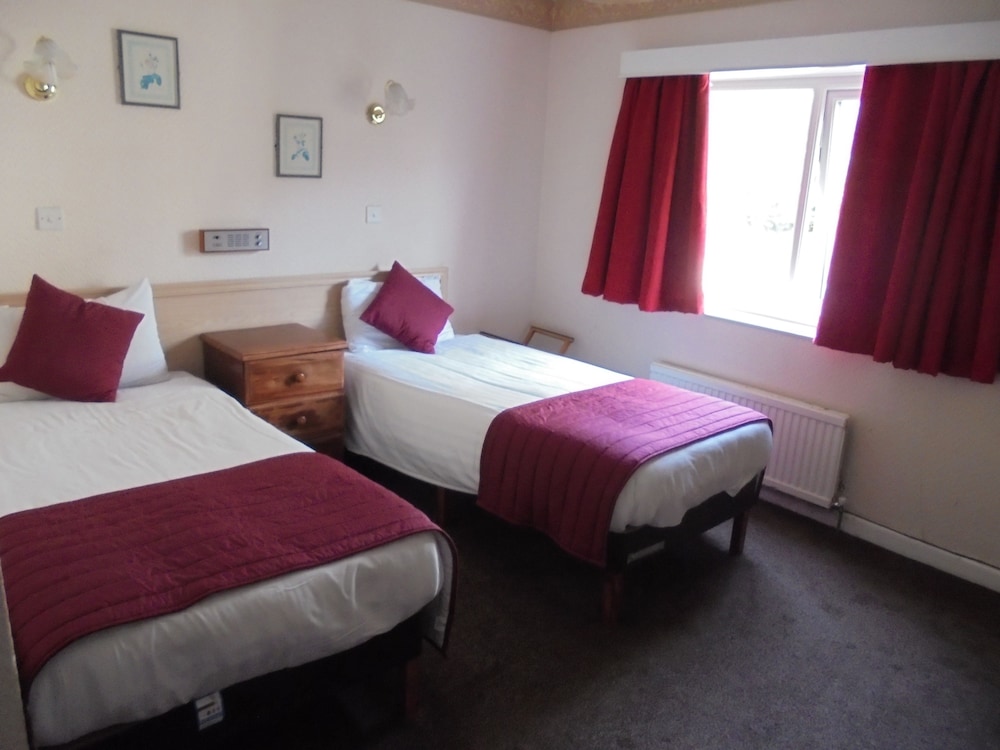 Trecarn Hotel Torquay 6/41