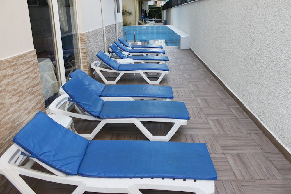 Aysev Hotel 16/42