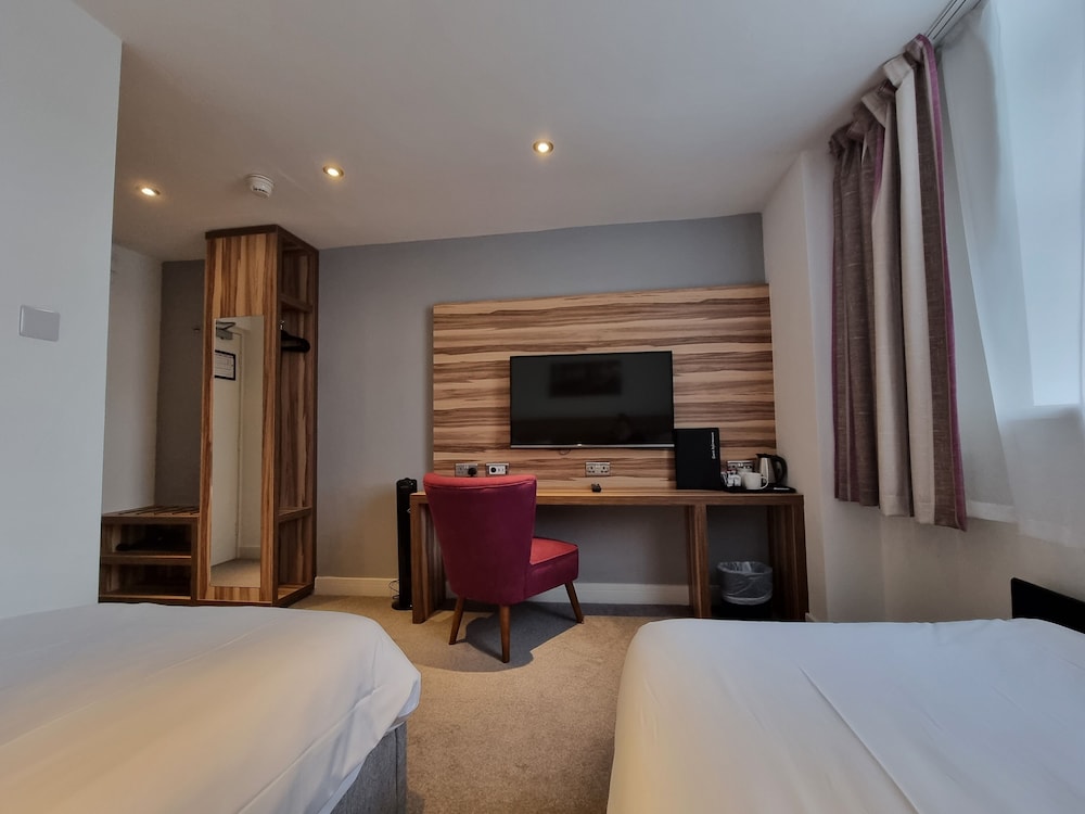 Escape Hotel 10/47