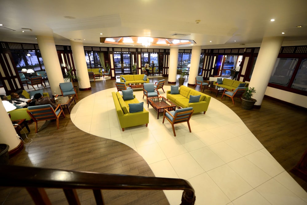 Cardoso Hotel 58/72
