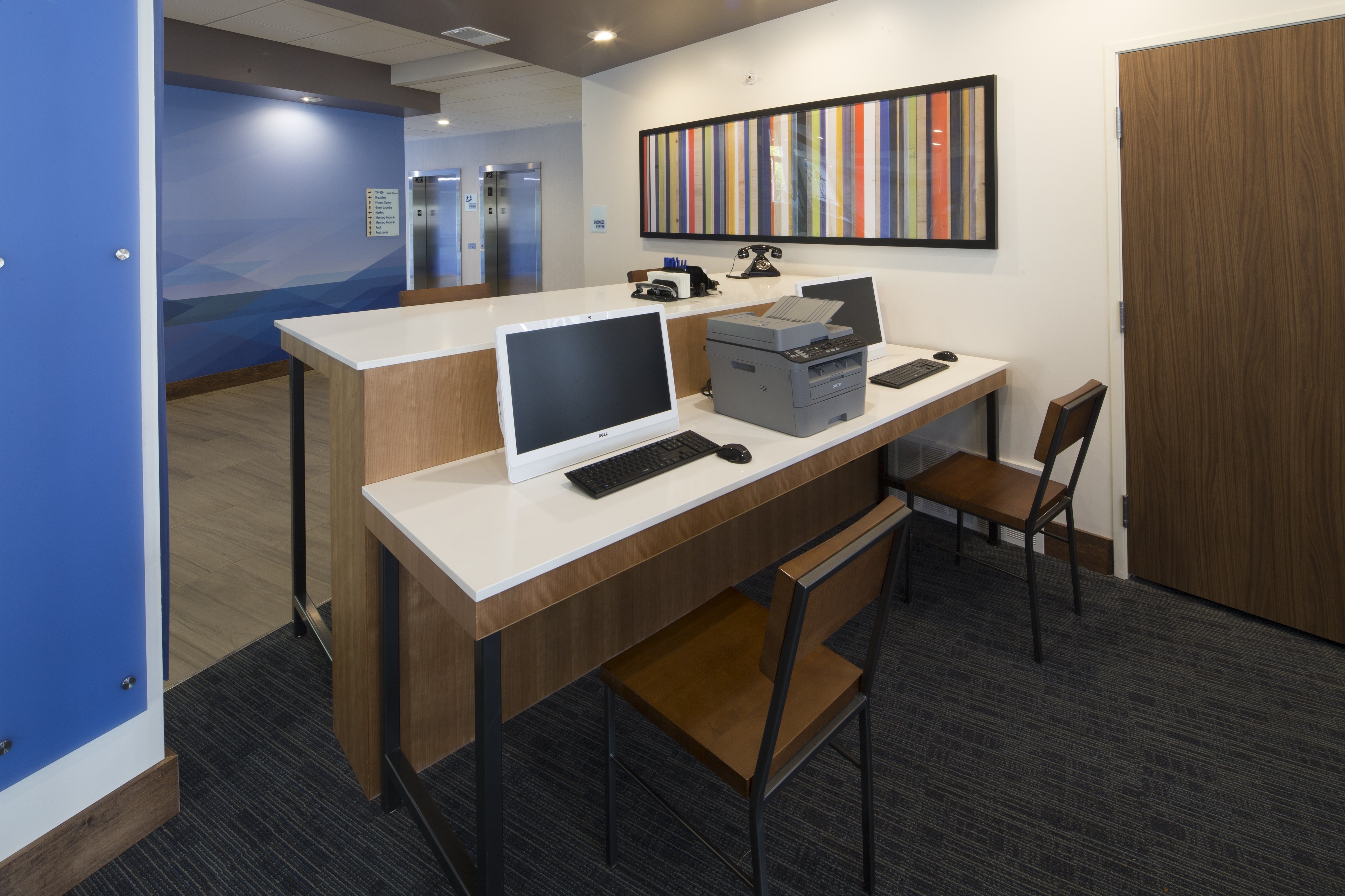 Holiday Inn Express Suites Alpena Downtown 32/40