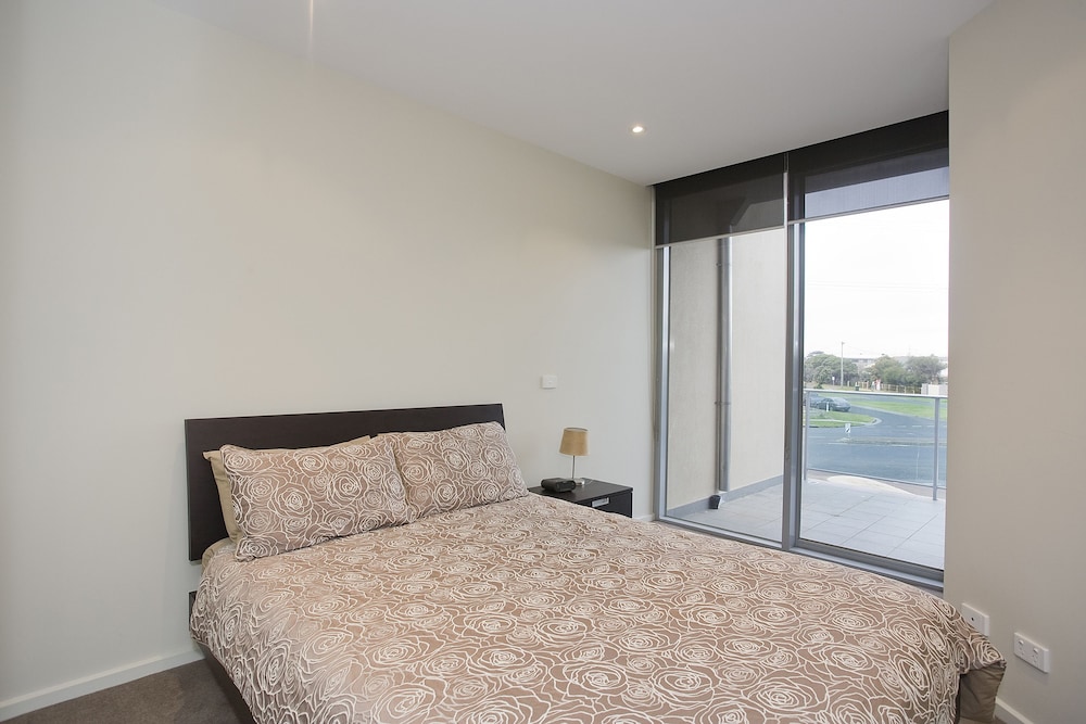 7 Bell Street Apartments 18/50