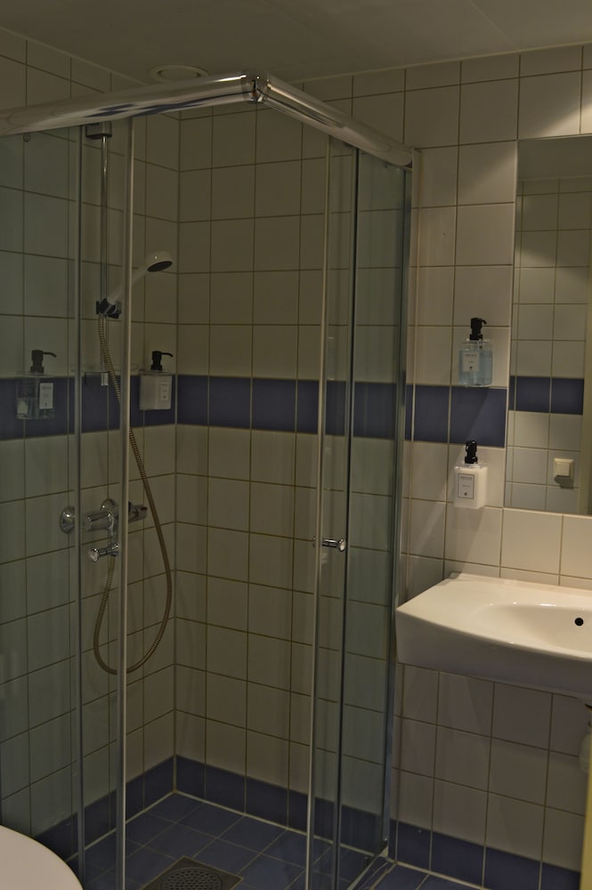 Park Inn By Radisson Oslo Airport Hotel West 4/75