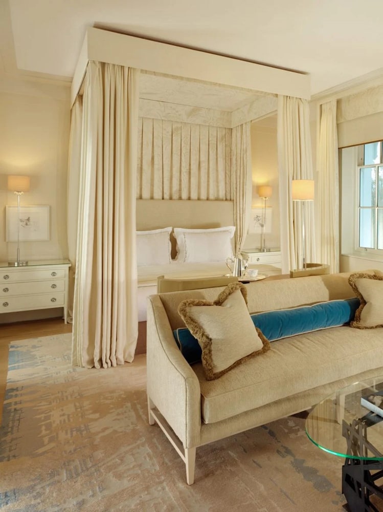 Coworth Park Dorchester Collection 38/77