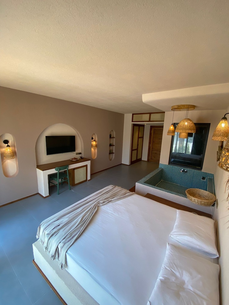 Z Exclusive Hotel And Villas 13/30
