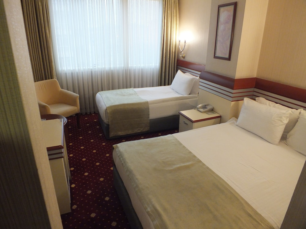 Akar International Hotel 20/50
