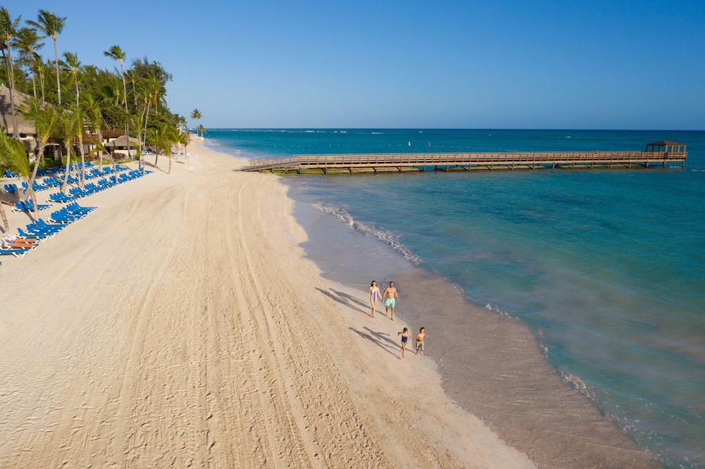 Impressive Punta Cana 45/48