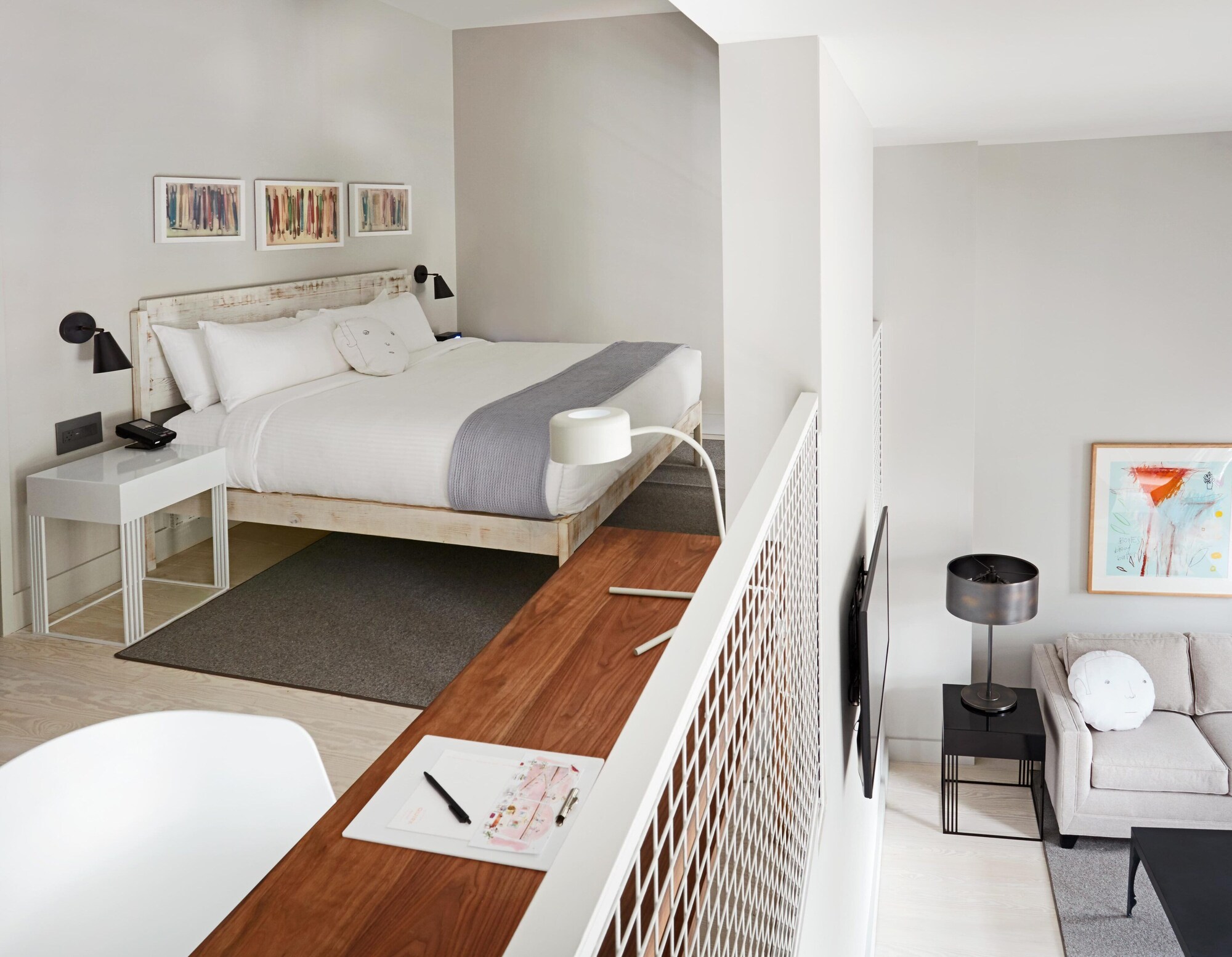 LOFT, SUITE
