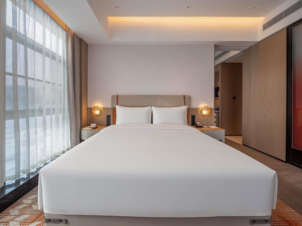Novotel Zibo New Hongcheng 28/67