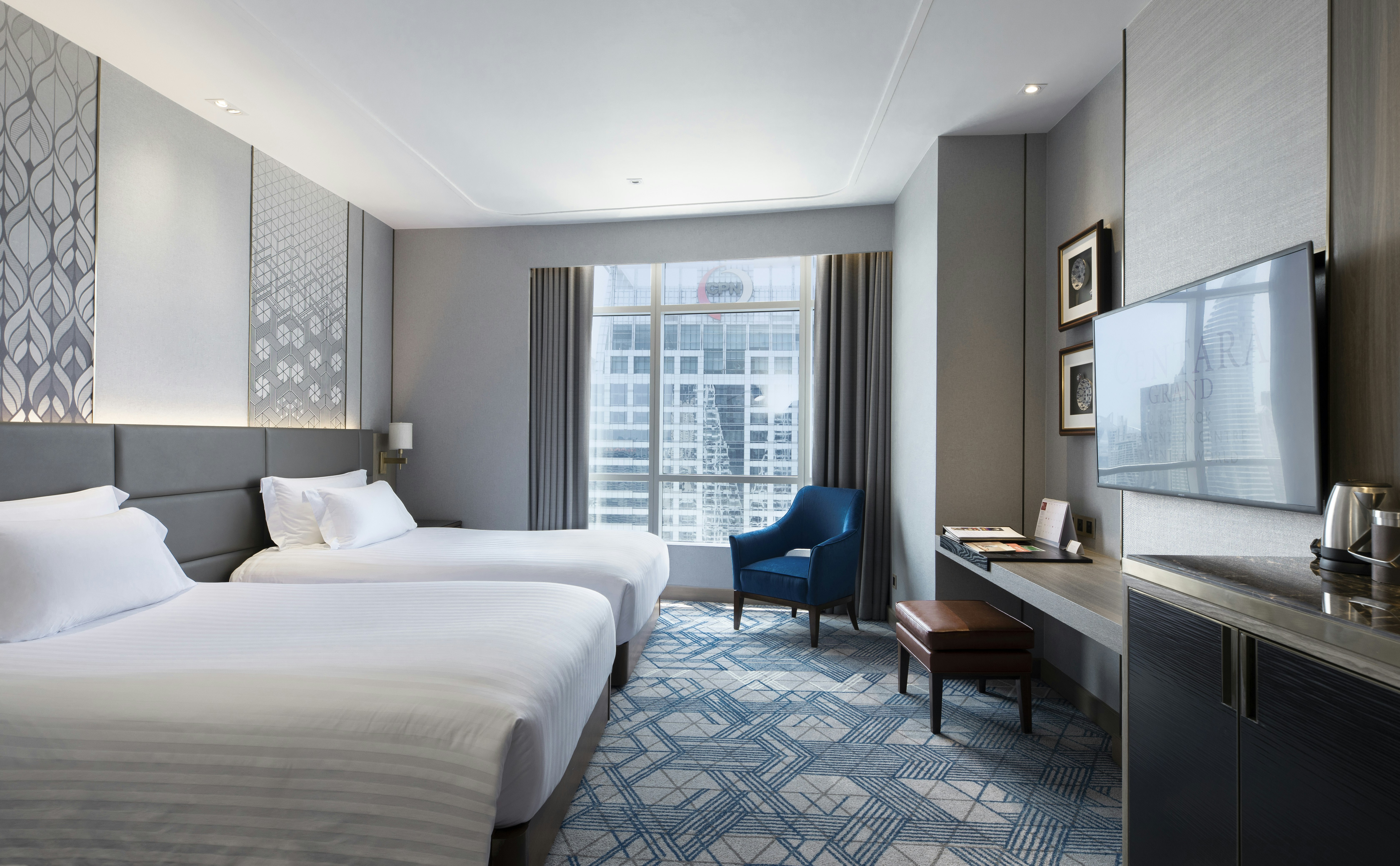 Centara Grand and Bangkok Convention Centre at CentralWorld 17/50