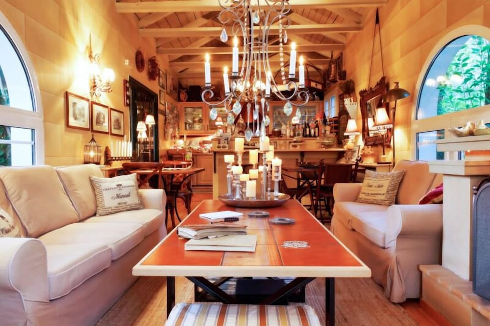 Anerada Inn Boutique Hotel 26/42